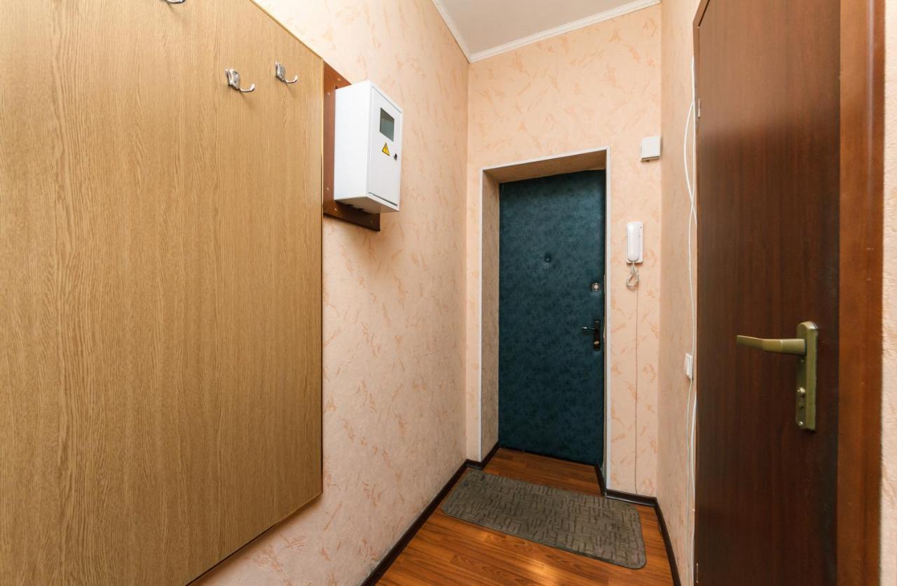 Apartment Near Metro Station Darnitsa Kiev Exterior foto